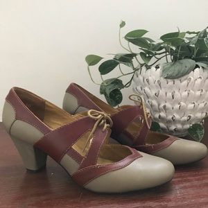Seychelles Anthropologie vintage-looking heels